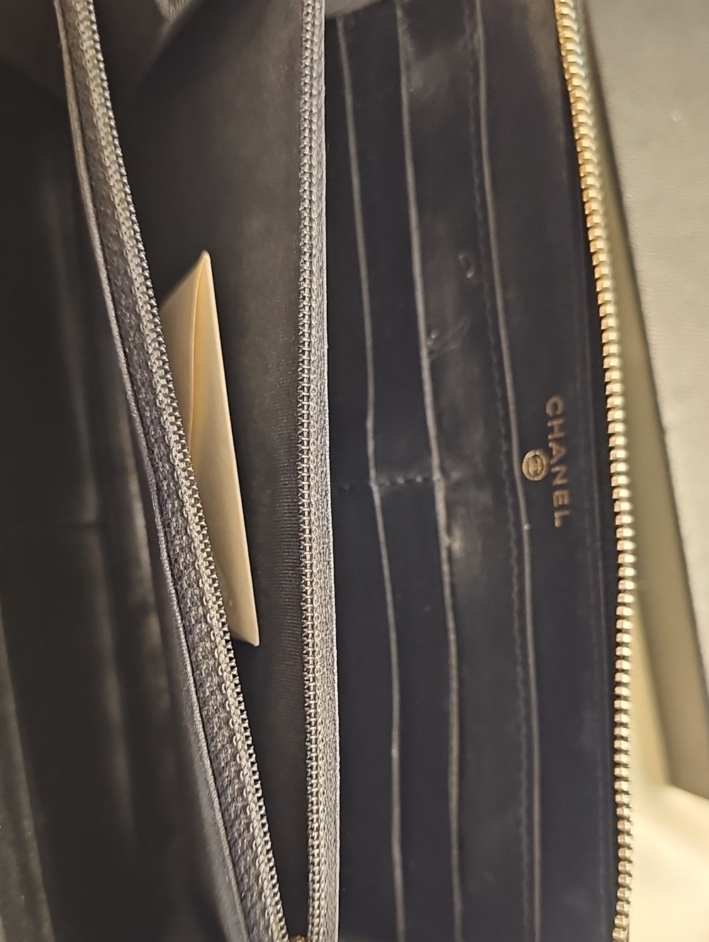 CHANEL Camellia Leather Wallet - Picture 7 of 9